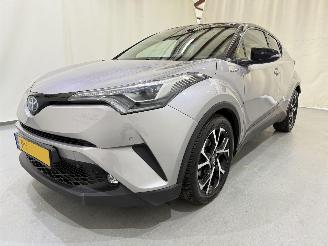 Toyota C-HR 1.8 Hybrid Bi-Tone Plus picture 3
