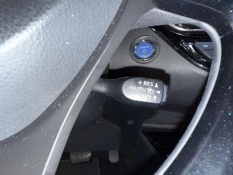 Toyota C-HR 1.8 Hybrid Bi-Tone Plus picture 19
