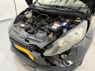 Ford Fiesta 1.6 Titanium 8kW Clima picture 13