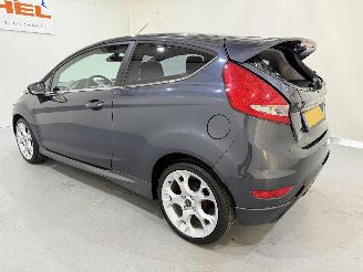 damaged passenger cars Ford Fiesta 1.6 Titanium 8kW Clima 2010/1