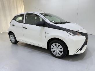 Toyota Aygo HB 1.0 VVT-i Airco NAP picture 18