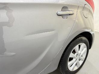 Hyundai I-20 HB 1.2i i-Deal Airco NAP picture 7