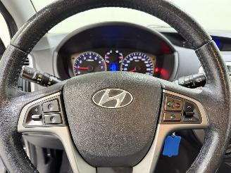 Hyundai I-20 HB 1.2i i-Deal Airco NAP picture 27