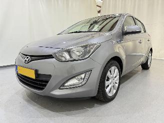 Hyundai I-20 HB 1.2i i-Deal Airco NAP picture 3