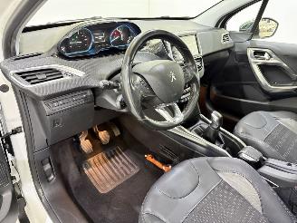 Peugeot 2008 1.2 PureTech 82 Allure Clima picture 8