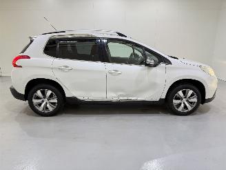 Peugeot 2008 1.2 PureTech 82 Allure Clima picture 32