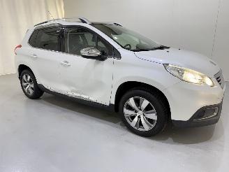 Peugeot 2008 1.2 PureTech 82 Allure Clima picture 16