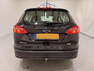 Ford Focus Wagon 1.0 Titanium Edition picture 5