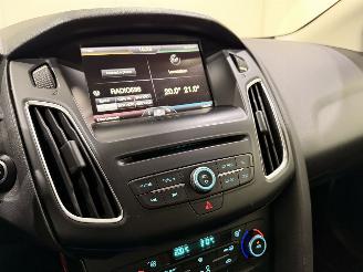 Ford Focus Wagon 1.0 Titanium Edition picture 40