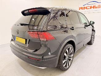 Volkswagen Tiguan 2.0 TDI 240 4motion 3xR-line Aut7 picture 6