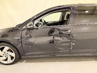 Volkswagen Golf HB 1.6 TDI Trendline Plus Navi picture 21