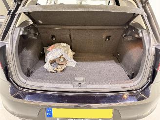 Volkswagen Golf HB 1.6 TDI Trendline Plus Navi picture 27