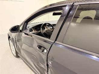 Volkswagen Golf HB 1.6 TDI Trendline Plus Navi picture 20