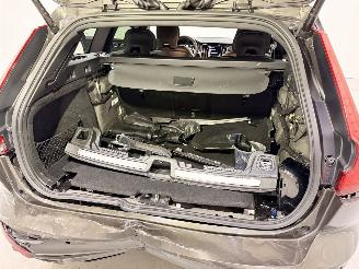 Volvo V-60 2.0 T8 Recharge PHEV R Design AWD picture 40