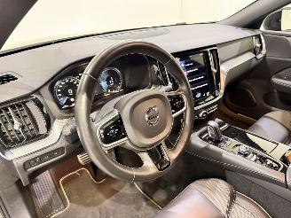 Volvo V-60 2.0 T8 Recharge PHEV R Design AWD picture 8