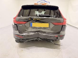 Volvo V-60 2.0 T8 Recharge PHEV R Design AWD picture 4