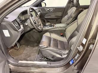 Volvo V-60 2.0 T8 Recharge PHEV R Design AWD picture 25