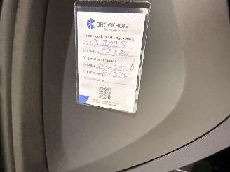Volvo V-60 2.0 T8 Recharge PHEV R Design AWD picture 29