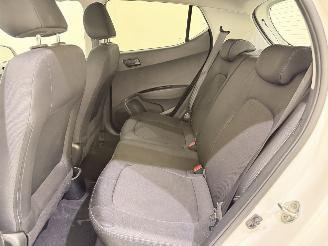 Hyundai I-10 1.0 Go Climate/Navi picture 35