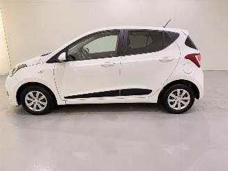 Hyundai I-10 1.0 Go Climate/Navi picture 8