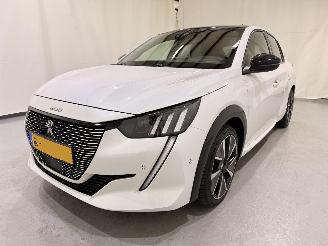 Peugeot e-208 208 GT 350 Aut. Pano/Clima/Navi picture 3