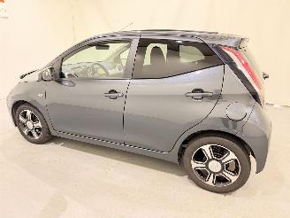 Toyota Aygo 1.0 VVT-i x-clusiv Cabrio Clima picture 28