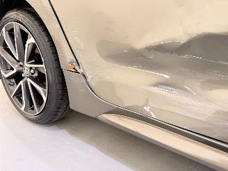 Toyota Corolla Touring Sports 2.0 VVT-i Premium Plus Aut. picture 28