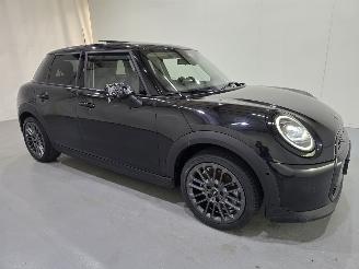 Mini Cooper C Classic Trim 1.5 115Kw Bjr.2025 picture 24