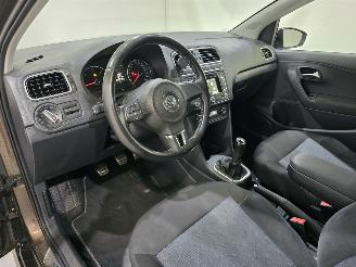 Volkswagen Polo 1.6 TDI Highline 5Drs Pano 77Kw picture 17