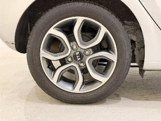 Kia Picanto 1.0 Comfortline Clima/Navi picture 8