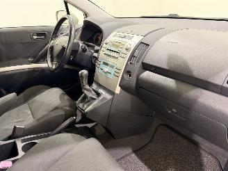 Toyota Corolla-verso 1.6 VVT-i Dynamic Clima picture 7