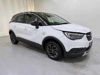Damaged car Opel Crossland X 1.2 Turbo edition NAP 2020/10