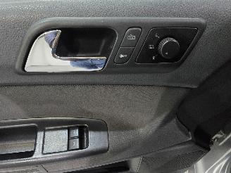 Volkswagen Polo 1.4-16V Comfortline AC 5,Drs LM 60Kw NAP picture 29
