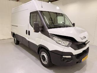 damaged commercial vehicles Iveco Daily 35S12V 352 L2H2 2017/12