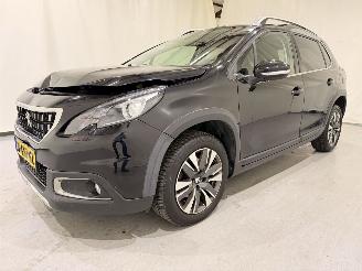 Peugeot 2008 1.2 GT-Line Automaat Navi/Clima picture 3