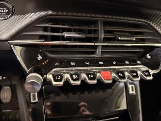 Peugeot 2008 1.2 Blue Lease Allure picture 41