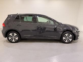 Volkswagen e-Golf VII HB E-DITION Aut picture 41