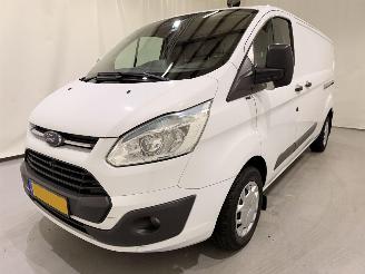 damaged commercial vehicles Ford Transit Custom 2.2 TDCi L2H1 Trend Navi 2016/3