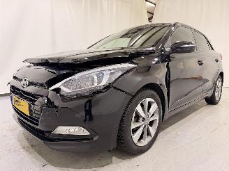 Hyundai I-20 1.2 Premium Passion Navi picture 11
