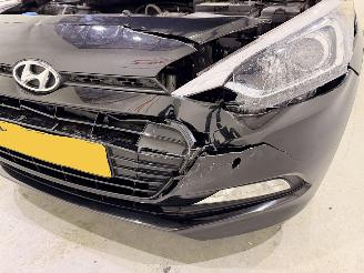 Hyundai I-20 1.2 Premium Passion Navi picture 9