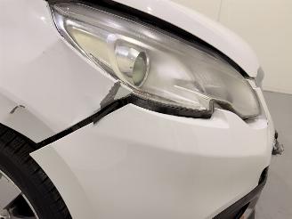 Peugeot 2008 1.2 PureTech Allure Automaat picture 27