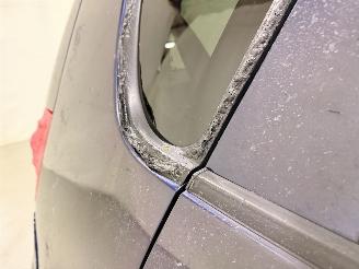 Mitsubishi Colt HB 1.3 Edition Two Airco picture 13