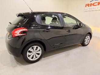 Peugeot 208 HB 1.2 VTi Envy Clima picture 36