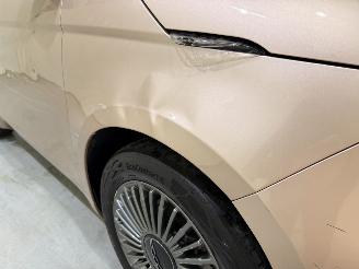 Fiat 500 500-e Icon 42kWh Carplay/Clima picture 15