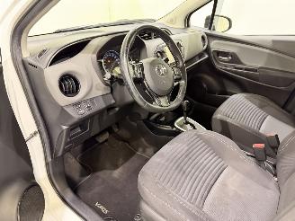 Toyota Yaris 1.5 VVT-i Hybrid Dynamic Aut. picture 24