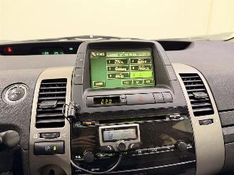 Toyota Prius HB 1.5 VVT-i HEV Aut. picture 37