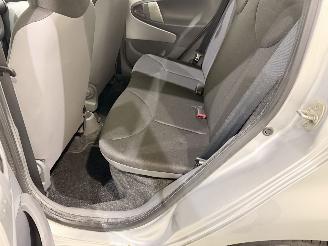 Toyota Aygo HB 1.0 VVT-i Access Airco picture 27