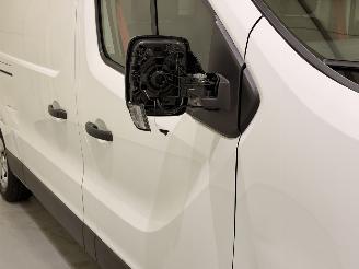 Renault Trafic 2.0 Blue dCi 150 Comfort Automatic picture 12