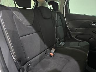 Renault Clio Estate 0.9 TCe Night&Day 66kw Bjr.2014 picture 12