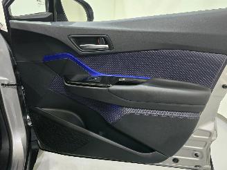 Toyota CH-R 1.8 Hybrid BI-Tone Plus Leder Cruise Bjr.2017 picture 32